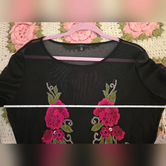 Iris Women's 3XL Juniors Long Sleeve Black Mesh Bodysuit Red Rose Embroidery - Picture 10 of 13